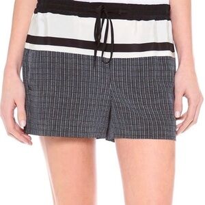 Vince Silk Shorts - black and white